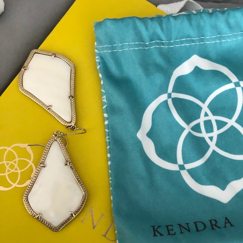 White Kendra Scott Alexandria